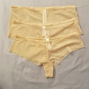 Gap Body Invisibles Set